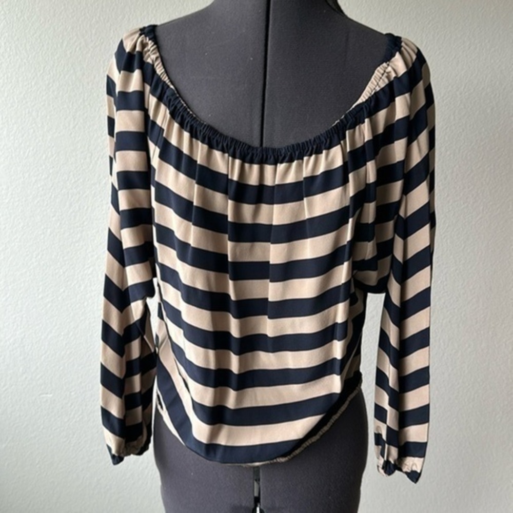 NWT BCBGMaxazria top size XS 100% Silk tan & black striped blouse "Estella"